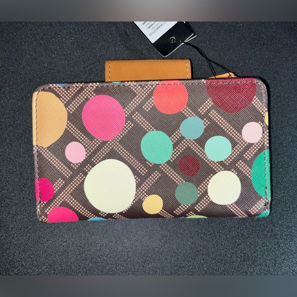 Tahari RFID wallet NWT - Picture 4 of 5